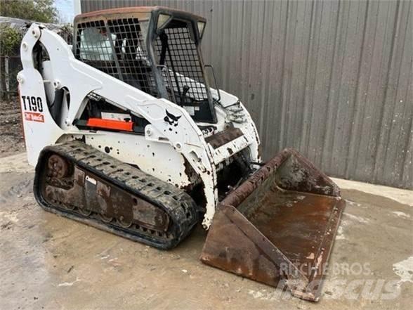Bobcat T190 Šmykom riadené nakladače