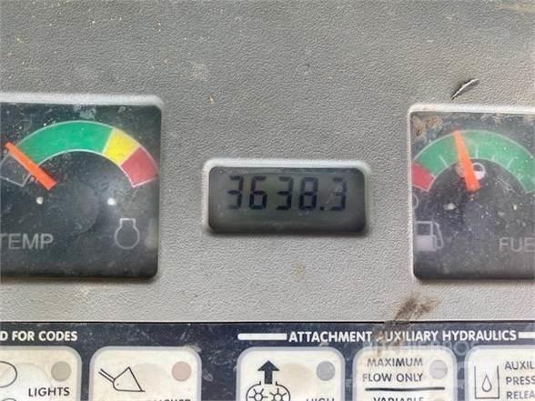Bobcat T250 Šmykom riadené nakladače