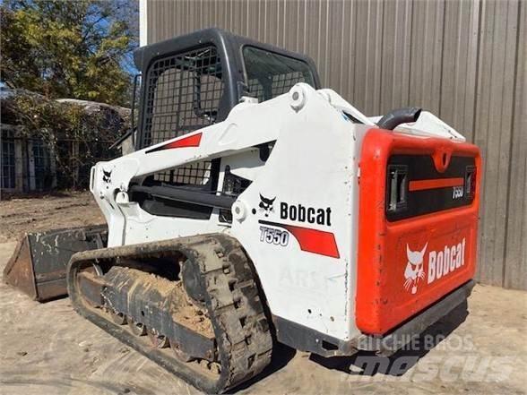 Bobcat T550 Šmykom riadené nakladače
