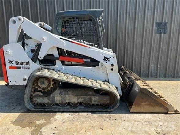 Bobcat T650 Šmykom riadené nakladače