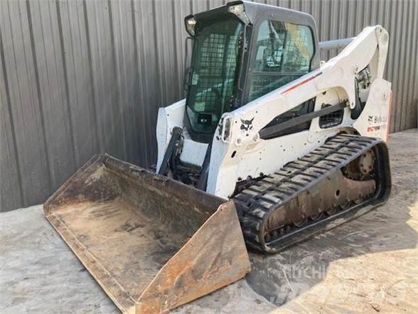 Bobcat T750 Šmykom riadené nakladače