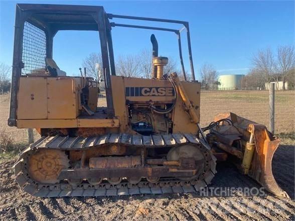 CASE 850B Pásové dozéry