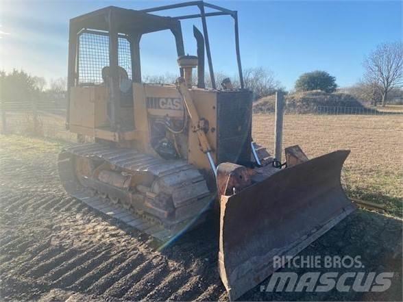 CASE 850B Pásové dozéry