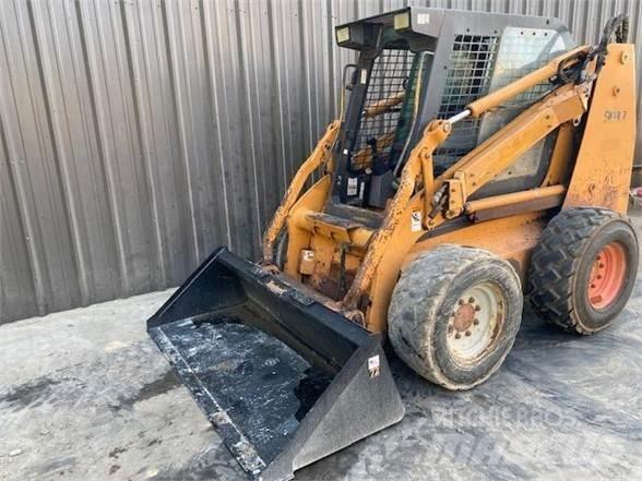 CASE 90XT Šmykom riadené nakladače