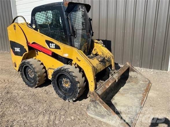 CAT 256C Šmykom riadené nakladače