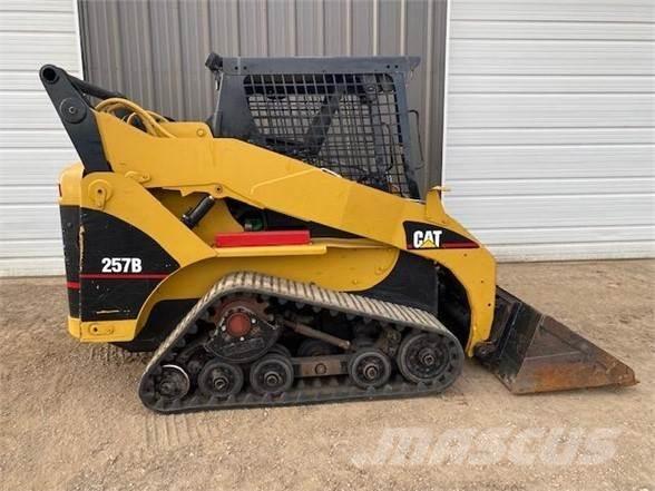 CAT 257B Šmykom riadené nakladače