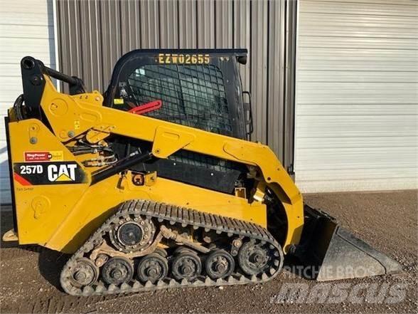CAT 257D Šmykom riadené nakladače