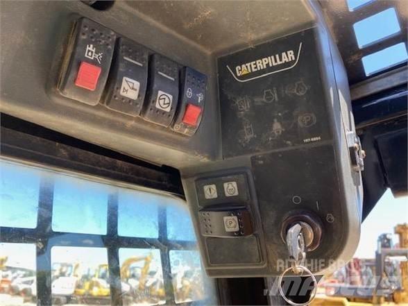 CAT 259B3 Šmykom riadené nakladače
