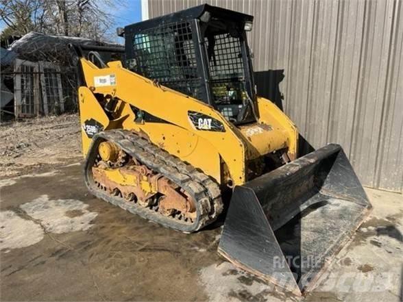CAT 259B3 Šmykom riadené nakladače