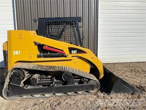 CAT 267 Šmykom riadené nakladače