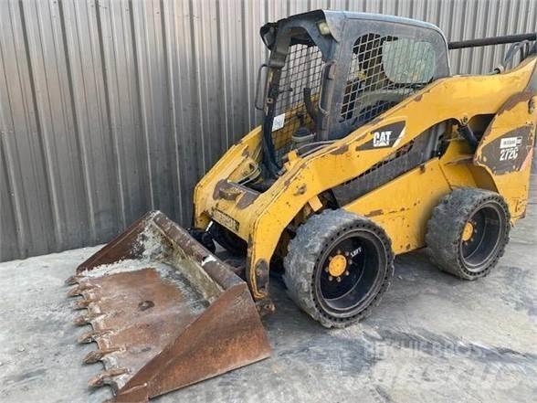 CAT 272C Šmykom riadené nakladače
