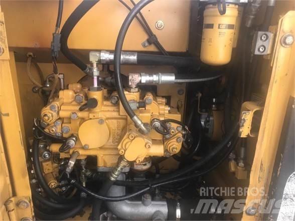 CAT 312CL Pásové rýpadlá