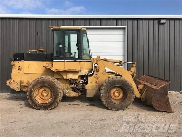 CAT 918F Kolesové nakladače