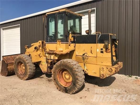 CAT 918F Kolesové nakladače