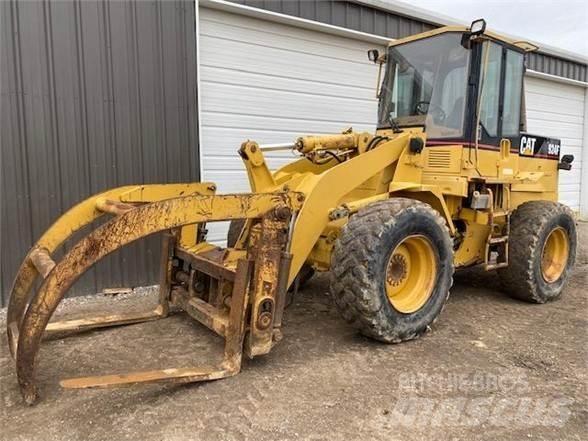 CAT 924F Kolesové nakladače