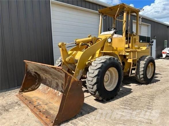 CAT 924F Kolesové nakladače