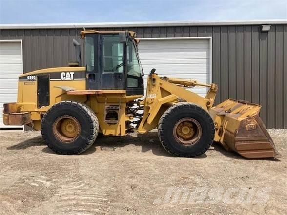 CAT 938G Kolesové nakladače