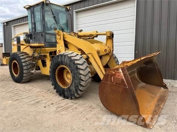CAT 938G Kolesové nakladače