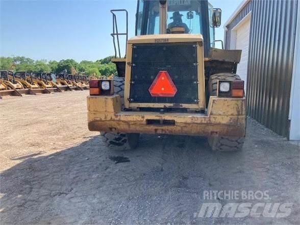 CAT 962G Kolesové nakladače