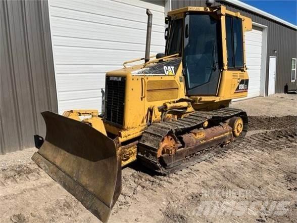 CAT D3G Pásové dozéry