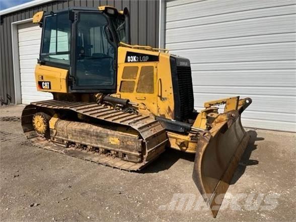 CAT D3K2 LGP Pásové dozéry