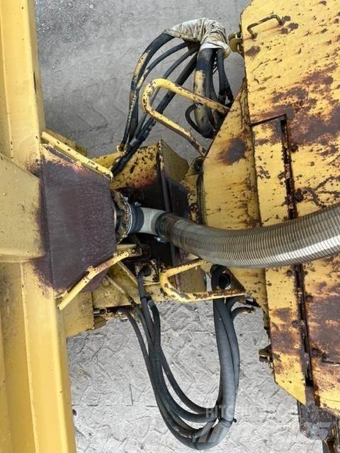 CAT D40D Kĺbové nákladné autá
