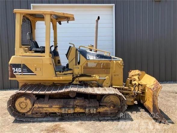 CAT D4G Pásové dozéry