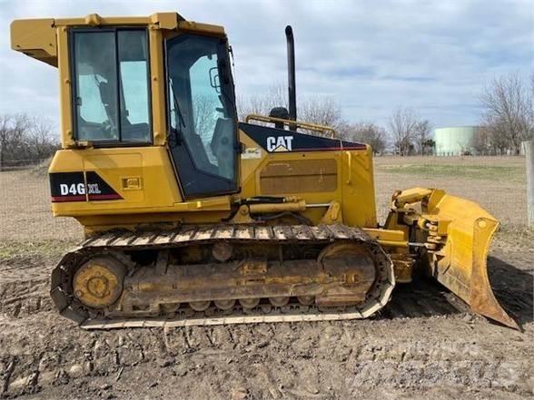 CAT D4G XL Pásové dozéry