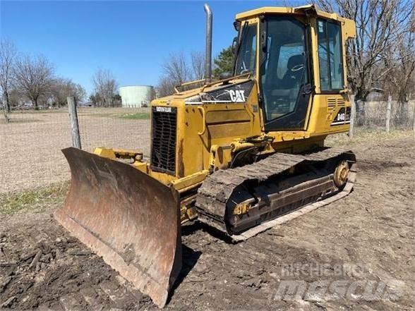 CAT D4G XL Pásové dozéry