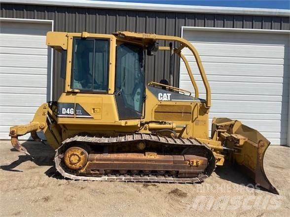 CAT D4G XL Pásové dozéry
