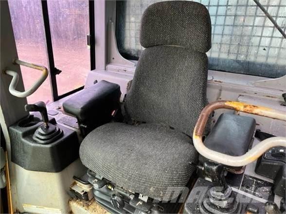 CAT D5G LGP Pásové dozéry