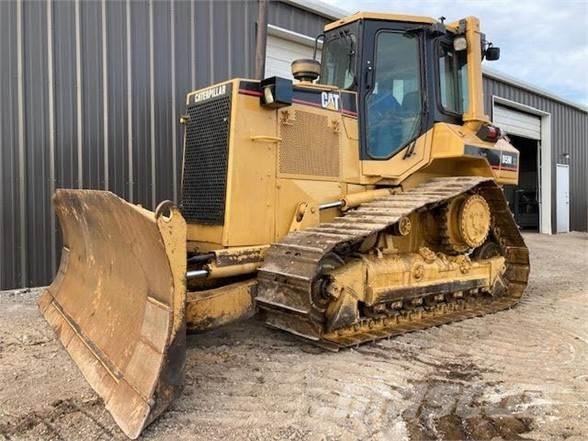 CAT D5M Pásové dozéry