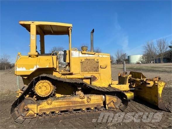 CAT D5M LGP Pásové dozéry