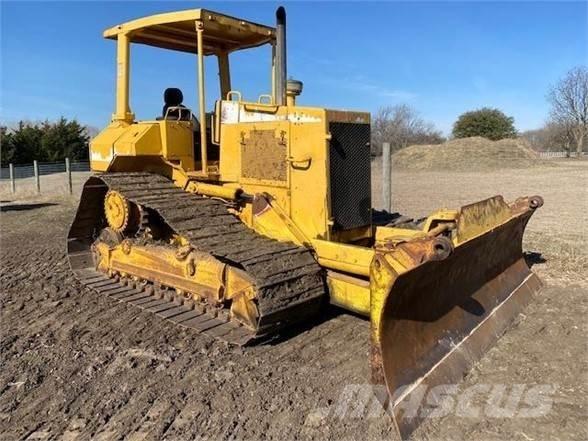 CAT D5M LGP Pásové dozéry