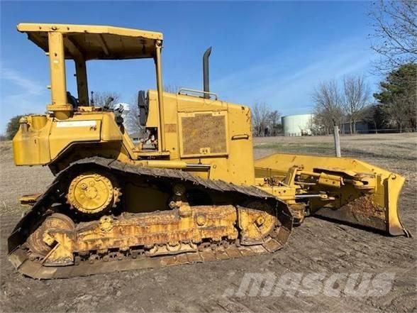 CAT D5N Pásové dozéry