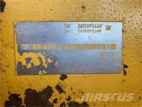 CAT D5N Pásové dozéry