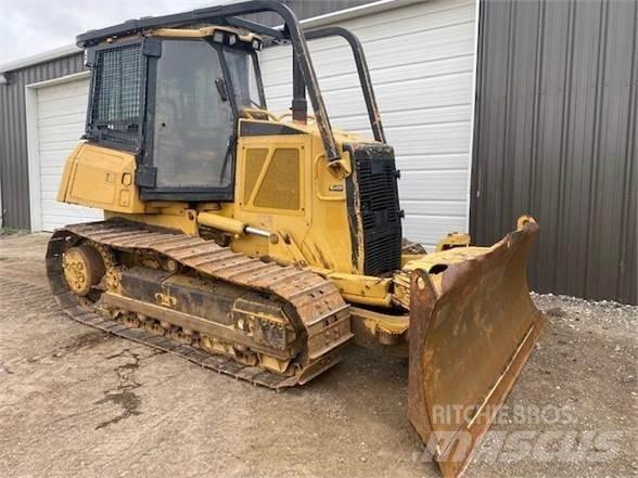 CAT D6K Pásové dozéry