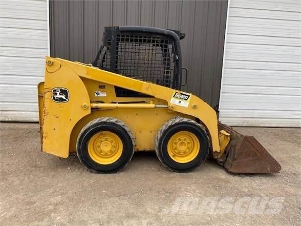 John Deere 315 Šmykom riadené nakladače