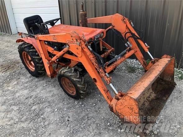 Kubota B7100 Traktory