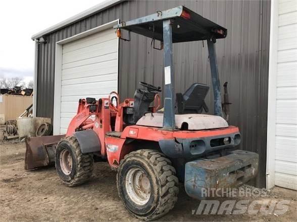Kubota R420 Kolesové nakladače