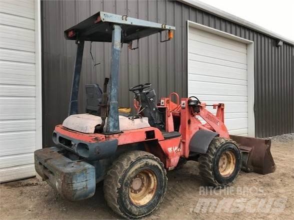 Kubota R420 Kolesové nakladače