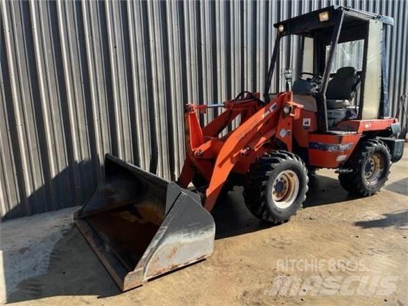 Kubota R420 Kolesové nakladače