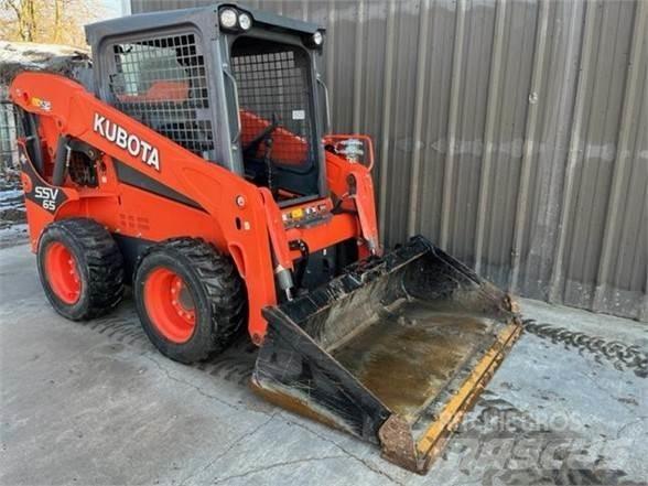 Kubota SSV65 Šmykom riadené nakladače