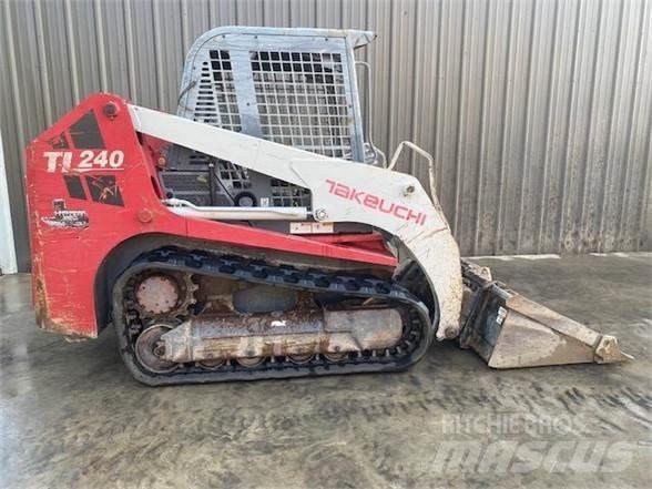 Takeuchi TL240 Šmykom riadené nakladače