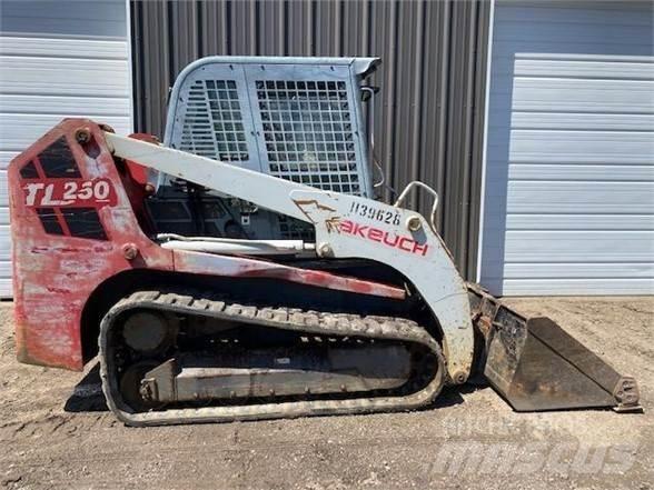 Takeuchi TL250 Šmykom riadené nakladače