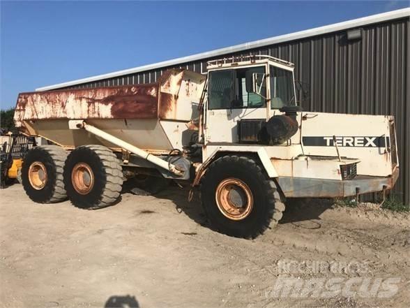 Terex TA27 Kĺbové nákladné autá