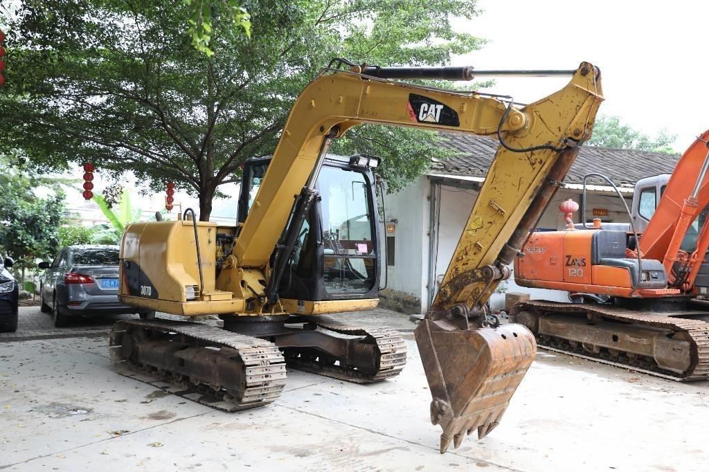 CAT 307 D Pásové rýpadlá