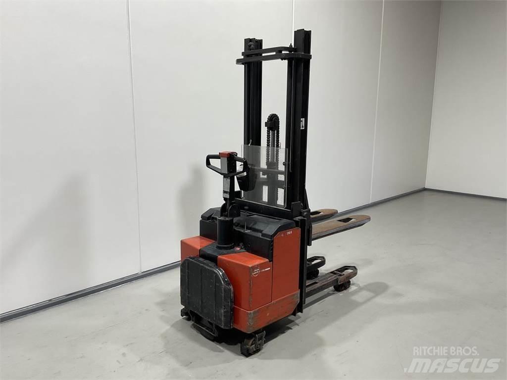 BT LSF1250/11 Samohybné vozíky