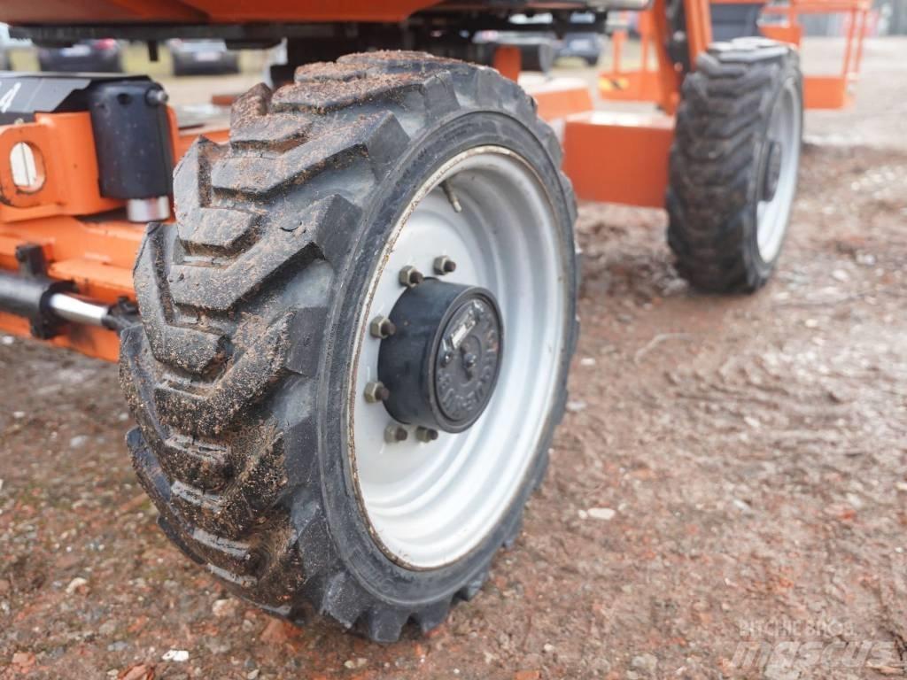 JLG 340 AJ Kĺbové plošiny