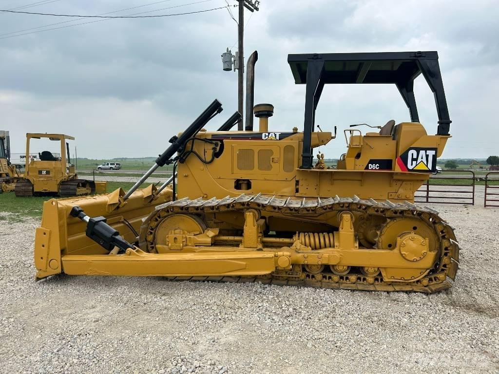 CAT D 6 C Pásové dozéry